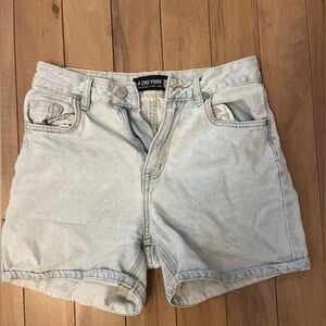 Short Zoo York bleu pâle, taille 5 (personnes qui portent du Medium ou Large)